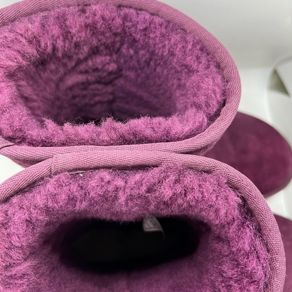 UGG Classic Short II Boot Plum Purple Size 7. Excellent condition. - Picture 5 of 8